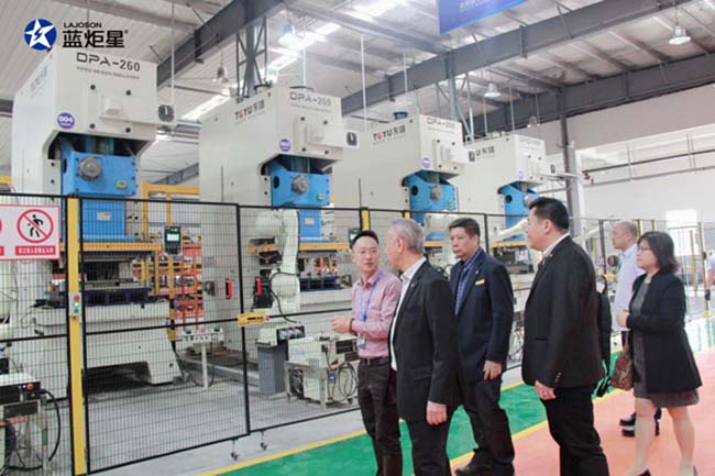 集成灶招商,集成灶加盟好嗎,這是藝術的裝飾 集成灶加盟圖