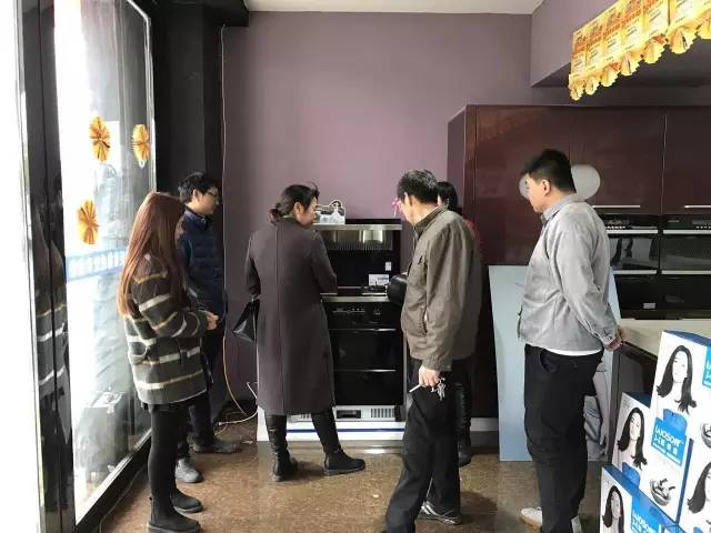 武穴藍炬星新店現(xiàn)場