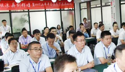 乘風(fēng)破浪，再創(chuàng)輝煌，藍(lán)炬星集成灶2019半年總結(jié)規(guī)劃會議圓滿結(jié)束!