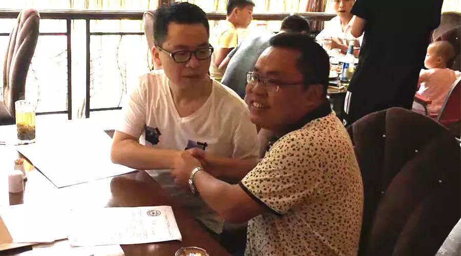 喜訊，湖南婁底毛總成功加盟藍炬星集成灶！