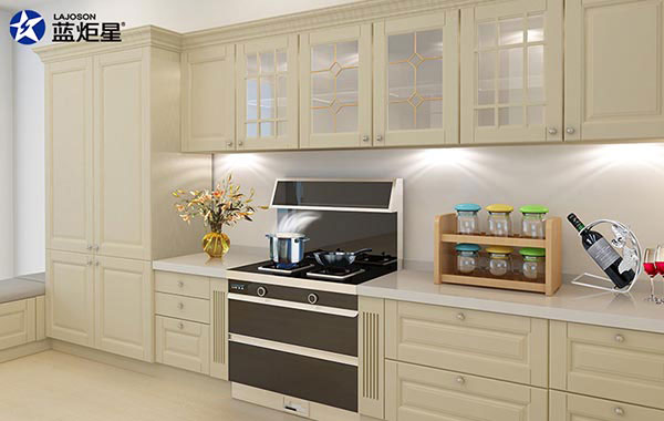 集成灶品牌哪家好？藍炬星為您的健康護航