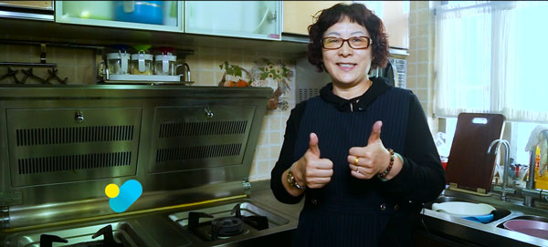 周女士為藍(lán)炬星集成灶點贊