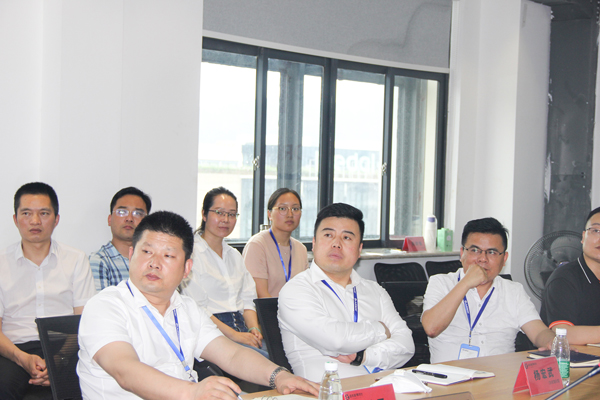 藍(lán)炬星與安時(shí)達(dá)合作會(huì)議