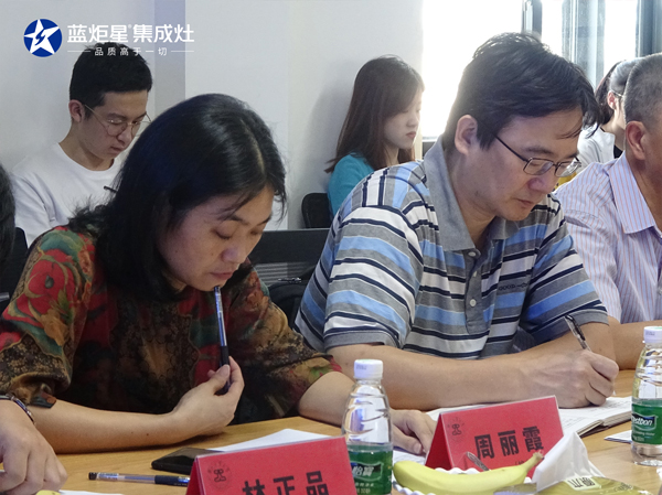 雙方交換企業(yè)管理與人才輸出的理解與認(rèn)識