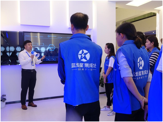 加入藍炬星集成灶加盟，選擇一份可持續(xù)掙錢的事業(yè)！